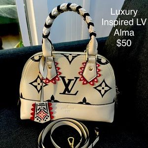 Alma Shaped Handbag